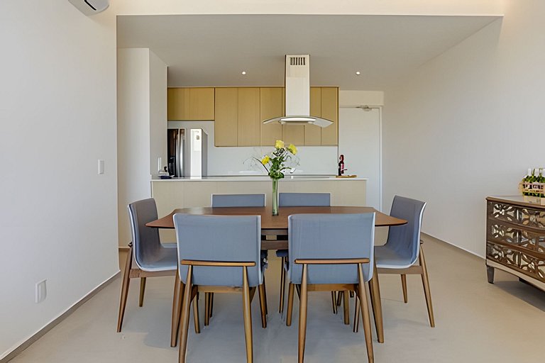Aria Ocean 511 by Del Mar