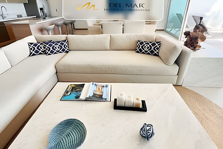 Peninsula 6G F1 by Del Mar