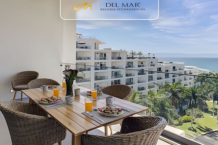 Aria Ocean 805 by Del Mar