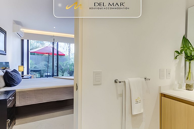 Aria Ocean 110 by Del Mar
