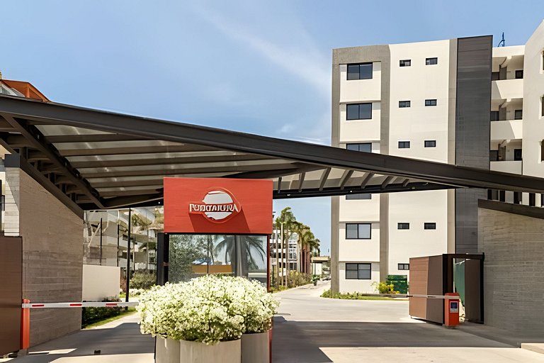 Puertarena I24 by Del Mar