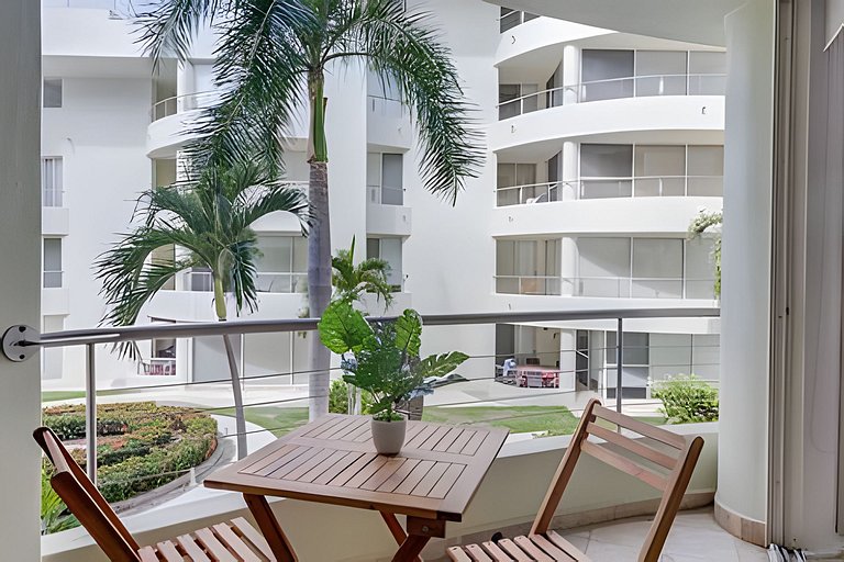Nitta Condo 108 by Del Mar
